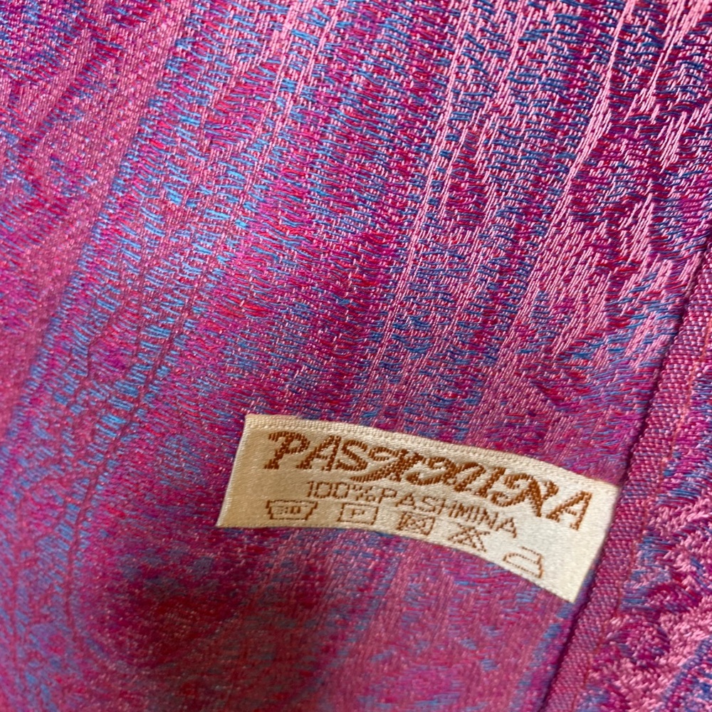 Pashmina - Picture 3 of 5